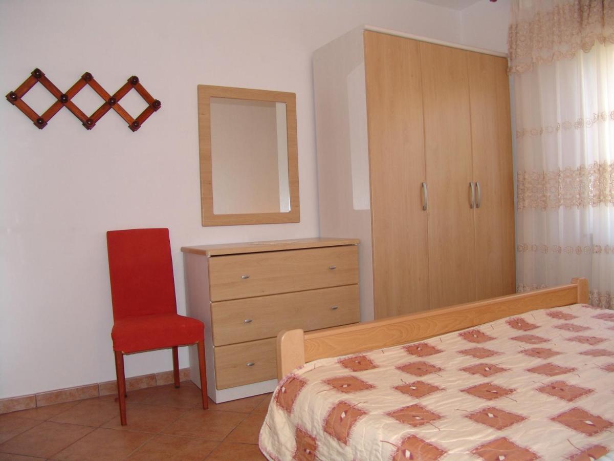 Apartments Bozica Krk Town Exterior photo